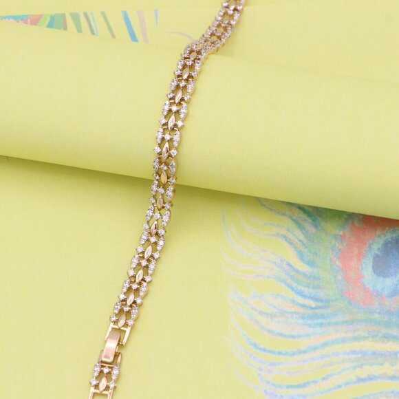 "Elegant Rose Gold Link Bracelet with Sparkling Marquise Crystals, XPBL0929 - Picture 5 of 13